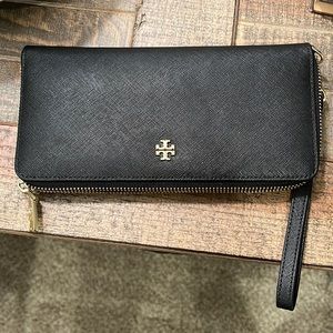 Tory Burch Zip Wallet